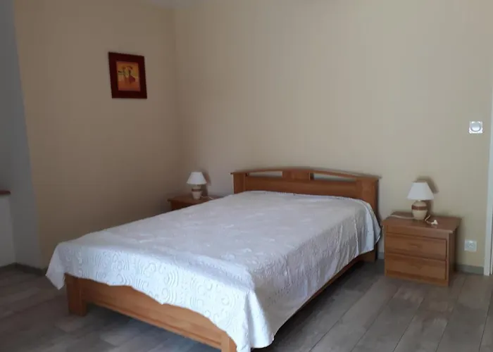 Le Moulin Des Noes 3 Etoiles * Sainte-Marguerite-de-Carrouges